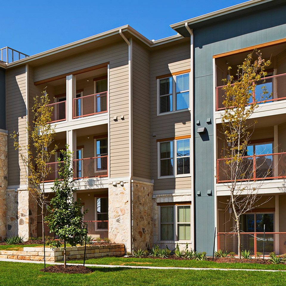 Lakeline apartment buildings